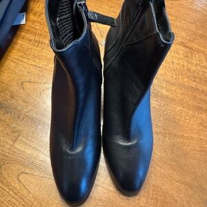 Aquatalia black Judy  Ankle Boots Sz 9 1/2 NWOB